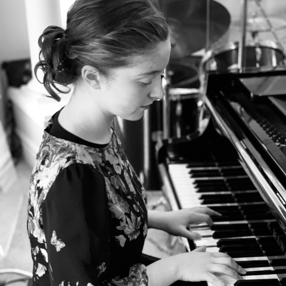 Meet your Posher, Tavia